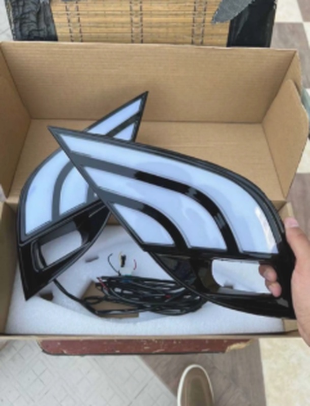 Катафот Led на Toyota Camry 6